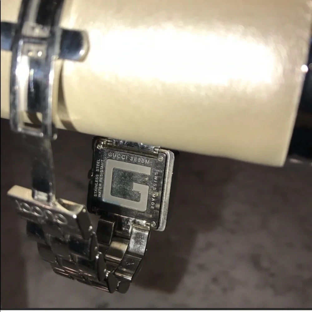 Gucci 3600M G Diamond Bezel Stainless Steel Watch - Picture 3 of 9